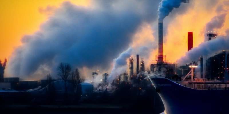 Минулого року викиди рівень викидів вуглецю встановив рекорд. У&nbsp;2023-му поліпшення не&nbsp;передбачається&nbsp;&mdash; кліматологи