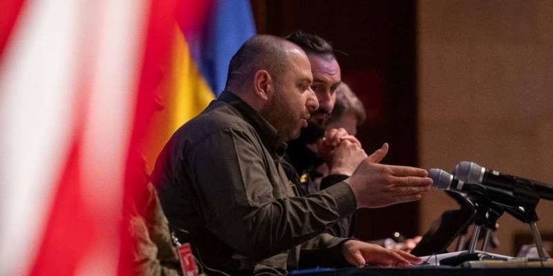 Міністр та інвестор. Як і коли Рустем Умєров вклався в стартап Petcube та до чого тут Сем Альтман