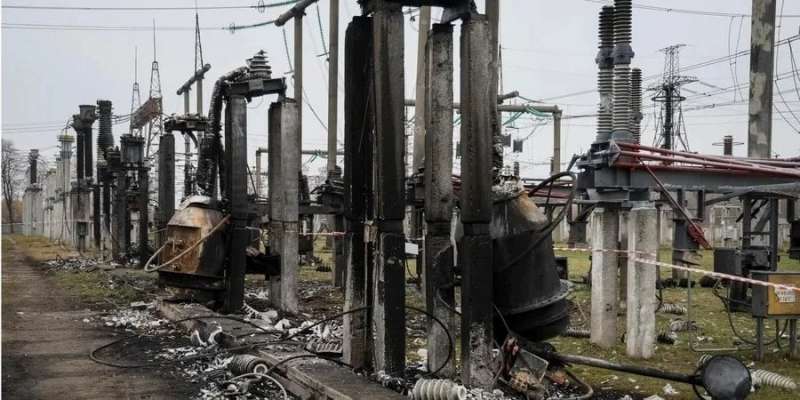 Постраждали п&rsquo;ять областей. У Міненерго розповіли, де&nbsp;зараз найскладніше з&nbsp;електропостачанням