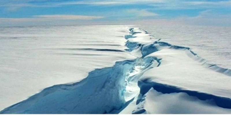 Усунути шкоду неможливо. Вчені б’ють на сполох через танення велетенського льодовика Пайн-Айленд