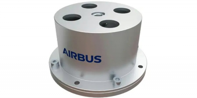 Airbus представив пристрій для запобігання падінню мертвих супутників у&nbsp;космосі